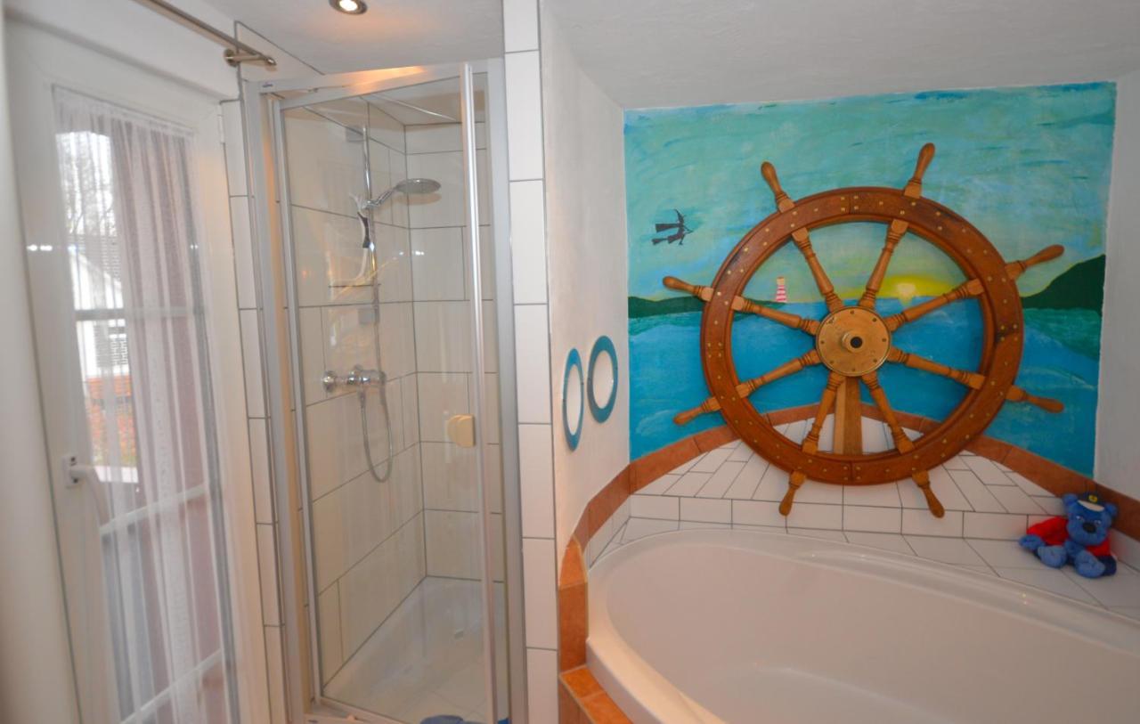 Ferienwohnung Traumschiff Erzingen Exterior foto